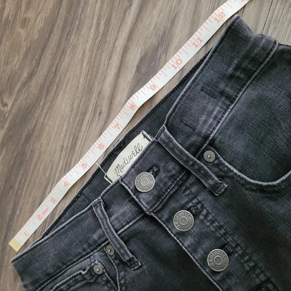 Madewell Women's Demi-Boot Cropped Jean Size 25 Black Wash Button Fly Raw Hem - Picture 8 of 11